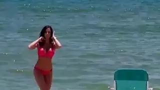 مغر سيدة مسنة يتحمل الطرق