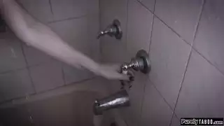 صديق BFF و في سن المراهقة سخيف لها stepbro
