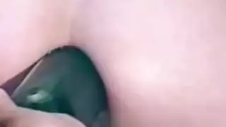زجاجة من النبيذ في الحمار GF بلدي!