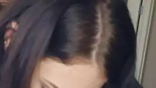 تقدم ميغان ريتشز ديك في بوسها على شكل مثالي