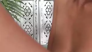 مفلس الشوكولاته مفلس لعق الهرات على الأريكة