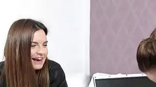 وكيل الإناث في الأحذية اللعب مثليه بيب