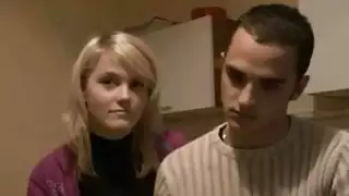 أعطي لك المال إذا كنت اللعنة الخاص بك فرنك غيني