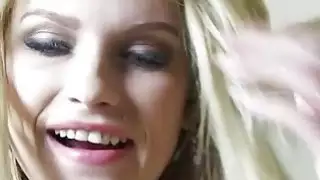 Big juggs الهواة شقراء GF المرة الأولى الجنس الشرجي على كام
