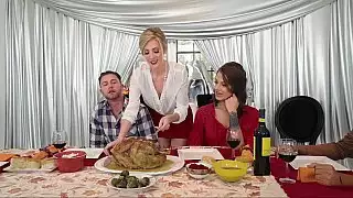 نحن عائلة تقريبا الآن