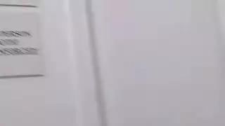 الأبنوس فاتنة أنيا لبلاب تهب في حفرة المجد