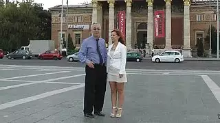 أحمر الشعر يستمني إلى الجد