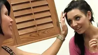الأم يريد ابنة في الفيديو الإباحية