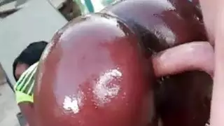 جولة فتاة الغنيمة الشوكولاته محاولة ديك أبيض جديد