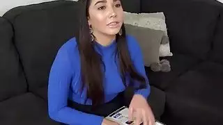 سمسار عقارات Karlee ركوب عكس أسلوب راعية البقر