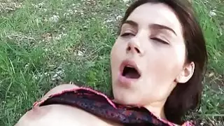 الهاوي فالنتينا Nappi مسمر للحصول على المال