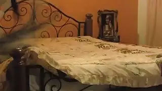 يأخذ وقحة الأفريقية بونر بيضاء طويلة أثناء ركوب