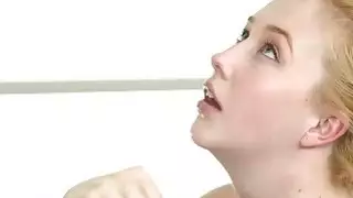 جميل شقراء Babe يحصل لها كس ثمل بواسطة سيئة المتأنق