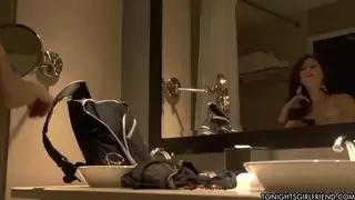 اريد ان يمارس الجنس مع جنى لى الليلة