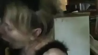 المملكة المتحدة أمي كيلي سعيدة مع الدهون السوداء ديك