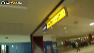 شاب امرأة سمراء وقحة نيسا devil يحصل على مارس الجنس في pov