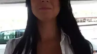 يمسح وقحة اليورو لها bigtits و مارس الجنس من أجل المال