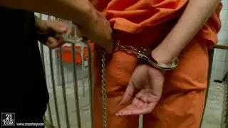 فينيكس ماري ، بوما سويدي - الجنس المثلي مع حزام في السجن