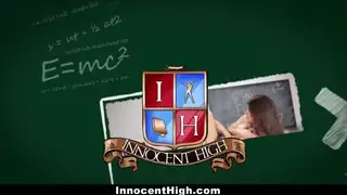 InnocentHigh - يحصل الطالب اشتعلت مص ديك للحصول على المال