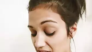 قلت لها أنني غير قادر على نائب الرئيس ما لم أكن لها اللعنة وأبدأ بقصف لها