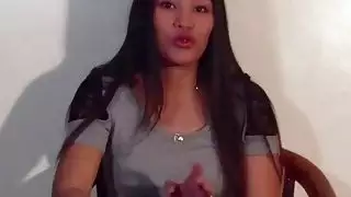 أسلوب هزلي مثير فاتنة الآسيوية الهواة في غرفة النوم