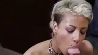 شقراء في سن المراهقة الهواة محلية الصنع كامل طول سخيف فتاتك في بلدي