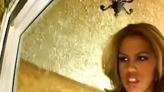 فاتنة الساخنة في شباك صيد يحصل الحمار اخترقت