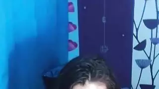 امرأة سمراء لطيف سخيف رجلها الجاف