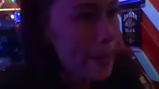 تحصل مارس الجنس فتاة آسيوية مع لطيفة بعقب و creampied من قبل المنحرف