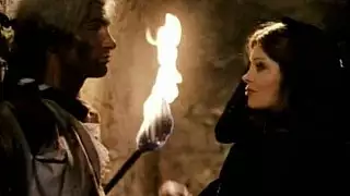 له اللسان الماضي