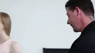 دوللي ليه ركوب داديس الديك على أعلى ضخ بوسها