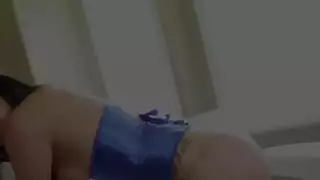 اللسان المثالي مع فاتنة سيئة حقا على السرير