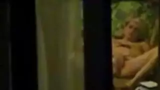 Voyeuring أمي استمناء في الحديقة