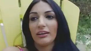 مثير فاتنة قرنية العنبر كوكس يريد أن تمتص الديك