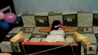 عبدي نورا يحصل على عقاب أليم مؤلمة