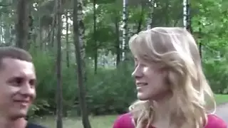 شقراء خجول كتي يعطي رئيس
