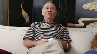 في سن المراهقة جنيفر اللسان فرتس القديمة الديك