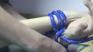 العاهرة العاهرة القديمة من ذوي الخبرة Tawny Ocean تعلم لها فاتنة غير ماهرة اللعنة الجيدة