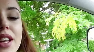 جنسي في سن المراهقة الأسبانية hitchhiker سخيف غريب