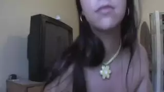 لا تستطيع الحصول على ما يكفي من الديك صديقها