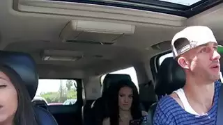 Roadtrip Gloryhole مع ميغان المطر