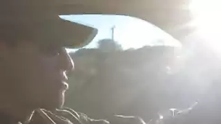 ضابط الحدود يستجوب السمراوات جميلة كس ضيق