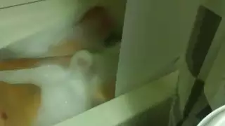 متعة البانيو