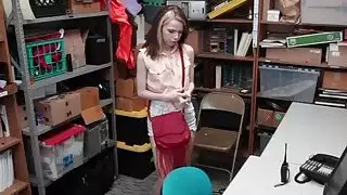 نحيف اللص ألينا حفر بواسطة ديك عملاق