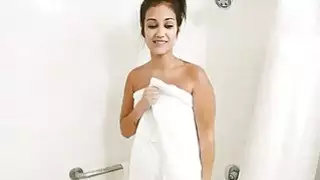 انها السكتة الدماغية بلدي قضيب أخذها في فمها وأطلب من يمارس الجنس معها
