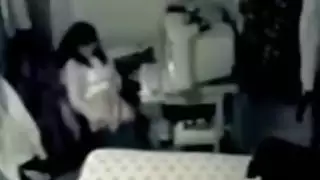 تجسست أمي أثناء مشاهدة الإباحية واللعب