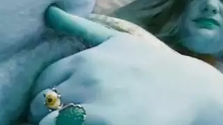 بلدي في الهواء الطلق منفردا مع كس untrimmed