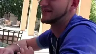 يتحول فريق دراسة besties إلى العربدة الساخنة مع زميل الطالب الذي يذاكر كثيرا