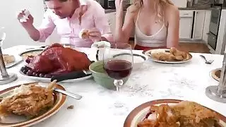 اليكسا وفالنتينا مص دونغ دونغ معا