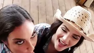 Cowgirls الذهاب بعد وحيد رعاة البقر